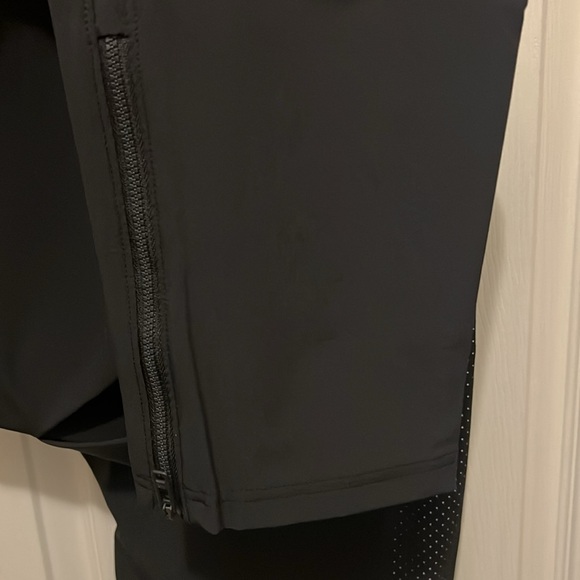 Under Armour Athletic Pants - Picture 11 of 12